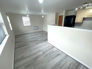 Grosvenor Wharf Road